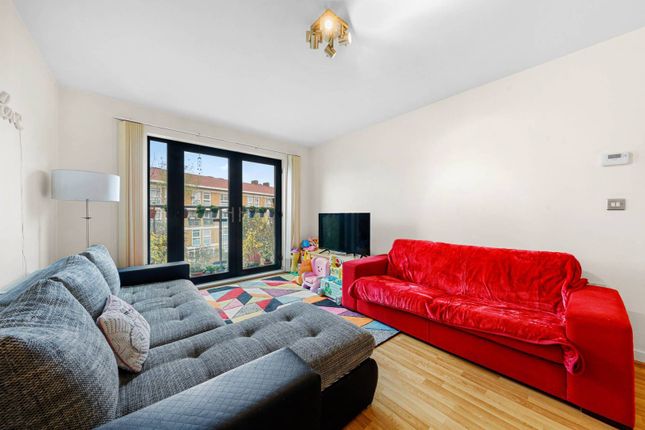 Thumbnail Flat to rent in Devons Road, Bow, London