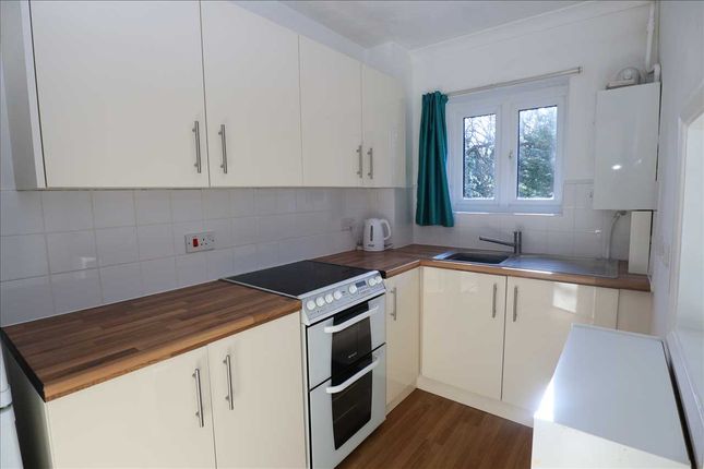 Flat for sale in Coulsdon Road, Old Coulsdon, Coulsdon