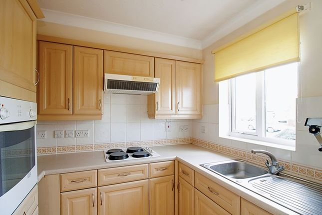 Flat for sale in Pegasus Court (Exeter), Exeter