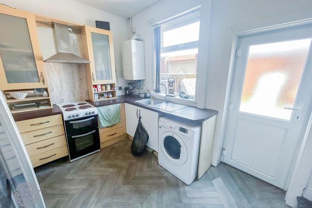 61 Victoria Grove, Bolton photo 4