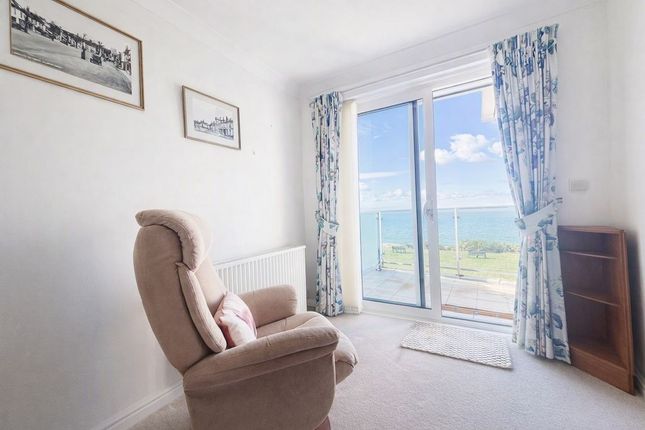 38 Anchorage Court, Marine Parade East, Lee-On-The-Solent photo 4