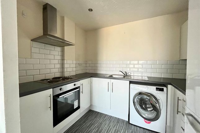 10 Lower Vickers Street, Manchester photo 4