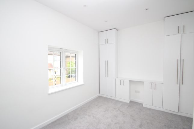 36, South Croydon photo 3