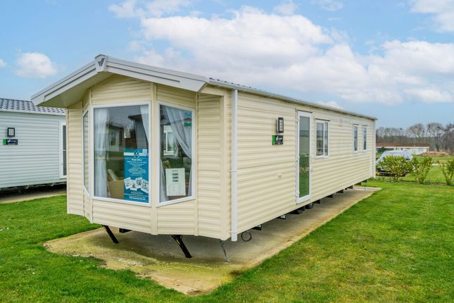 Thumbnail Mobile/park home for sale in Burgh Castle Marina, Burgh Castle, Great Yarmouth
