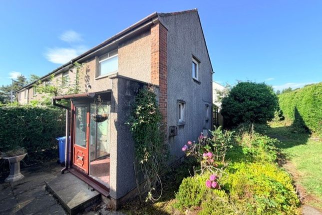 2 Boyes Path, Glenrothes photo 2
