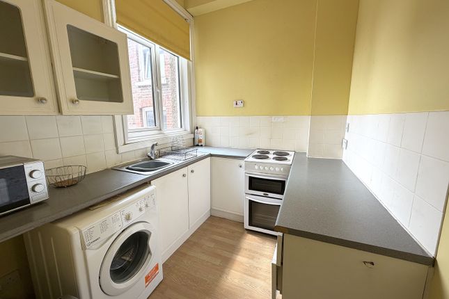 Flat 3, 16, Outram Road, Southsea photo 4