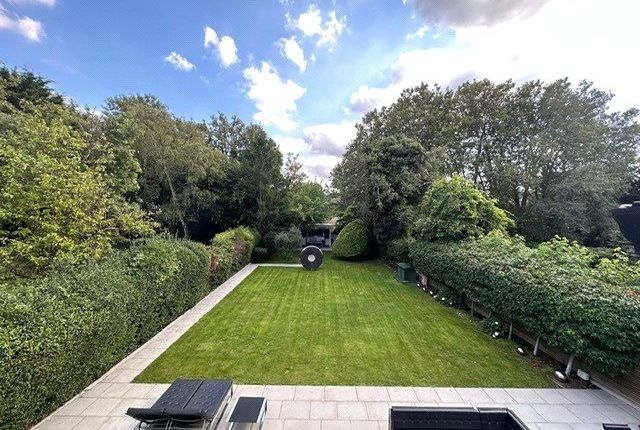 Detached house to rent in Bishops Avenue, Hampstead Gardens Suburb, London
