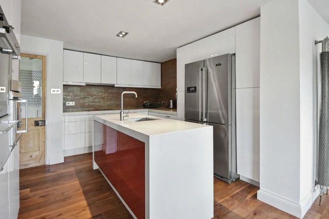 13A, Lodge Hill Road, Farnham photo 3