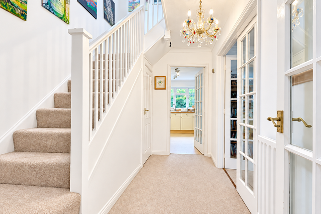 43, Selborne Close, Petersfield photo 3