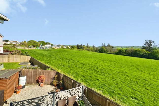 4, Harding Meadow, Looe photo 4