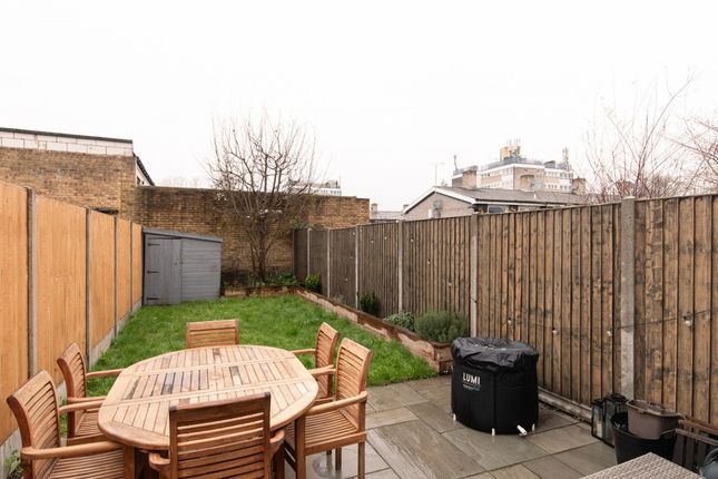Terraced house for sale in Hollydale Road, Peckham