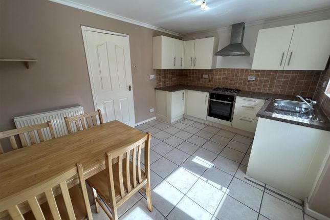13, The Spinney, Newport photo 2