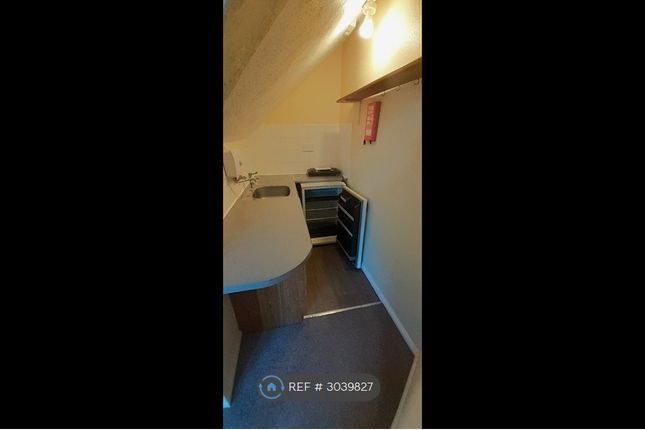 Flat, Heene Road, Worthing photo 5