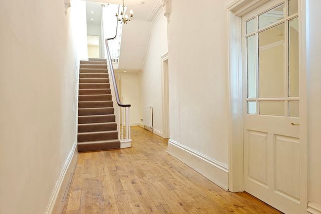 19, Victoria Place, Carlisle photo 2