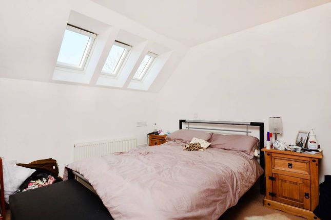 Thumbnail Flat to rent in Nettlefold Place, West Norwood, London