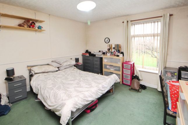 110, Glossop Road, Glossop photo 4