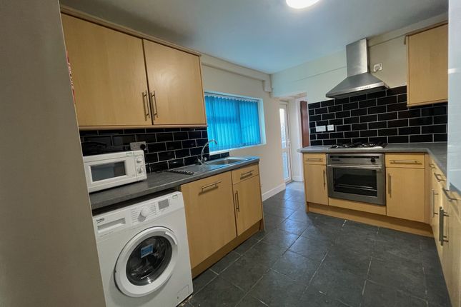 Room 5 12, Aylesford Street, Aylesford Street photo 3