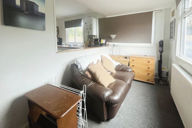 Mobile/park home for sale in Humberston Fitties, Humberston, Grimsby, Lincolnshire