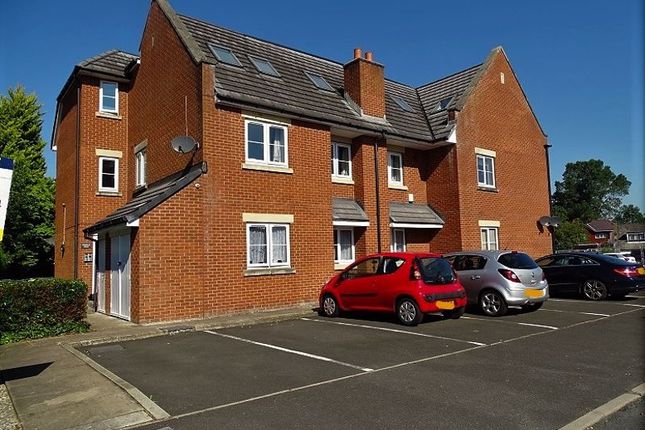 Thumbnail Flat to rent in Woodville Road, Penwortham, Preston