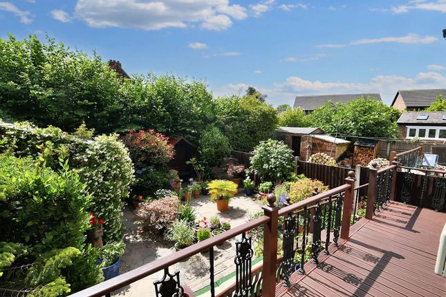 5 Ellastone Road, Salford photo 3