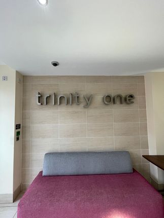 Flat to rent in Trinity One, East Street