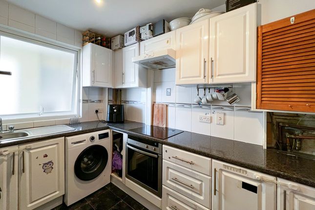 Flat 14, Regency House Regent Road, Jersey photo 3