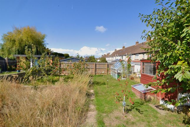 1, Coombe Avenue, Weymouth photo 3
