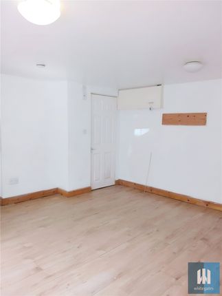95A, College Street, Huddersfield photo 5