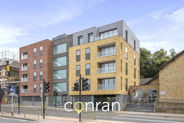 Thumbnail Flat to rent in Woolwich Road, Charlton