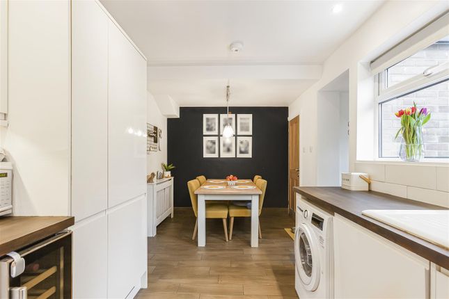 8, Woodland Road, Hertford Heath photo 4