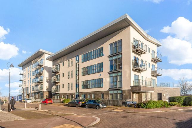 Flat for sale in Grove House, Wainwright Avenue, Ingress Park
