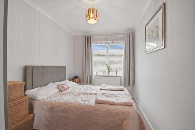 5, Rykneld Rise, Chesterfield photo 5
