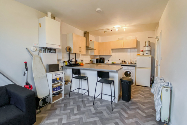 Flat 7, 272 Radford Road, Hyson Green photo 4