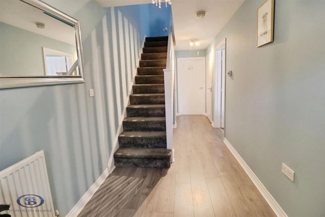 8, Little Meadow Place, Crewe photo 4