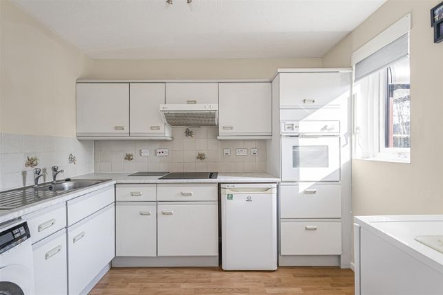 18 Burling Court photo 5