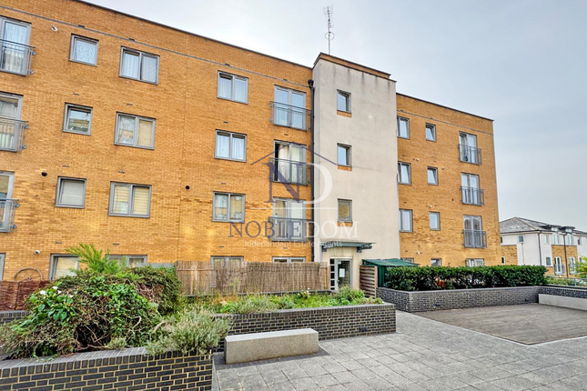 2 Bedroom 2 Bathroom Flat In Northolt