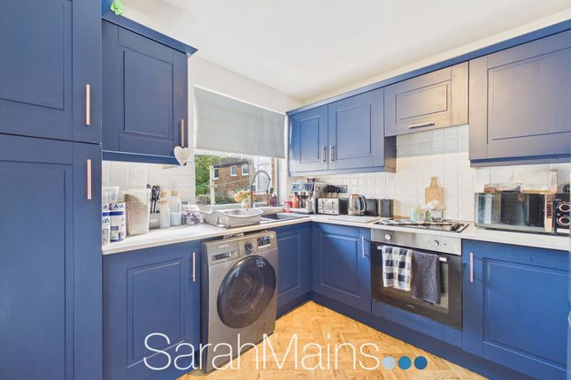 28 Greenrigg, Blaydon-On-Tyne photo 3