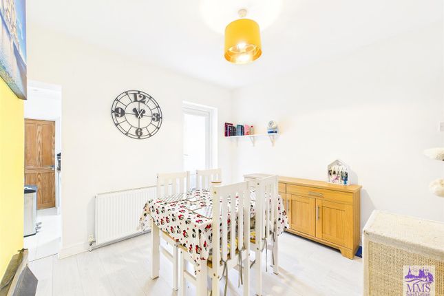 15, West Street, Frindsbury photo 4