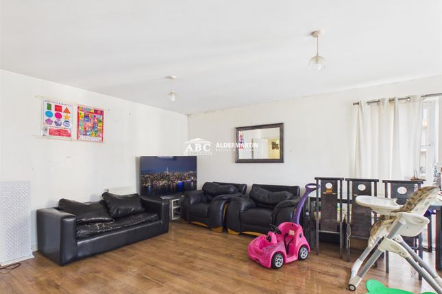 41 Jupiter Court, 10 Cameron Crescent, Edgware photo 2