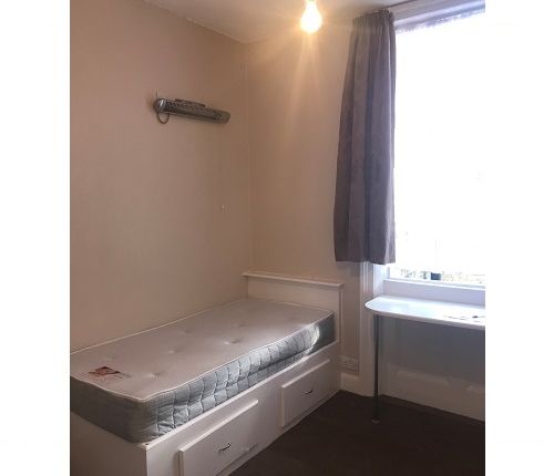 Thumbnail Room to rent in St George's Drive, Pimlico/Victoria