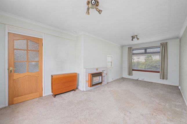 76 Bruce Drive, Larbert photo 2