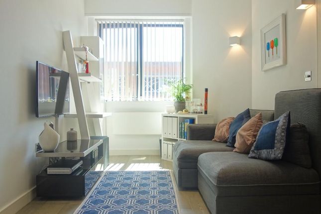 Modern 1 Bedroom Flat