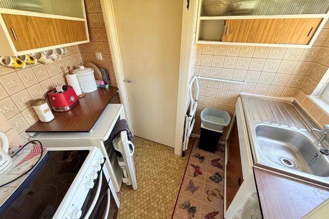 16 Winterton Valley Estate, Edward Road, Great Yarmouth photo 3
