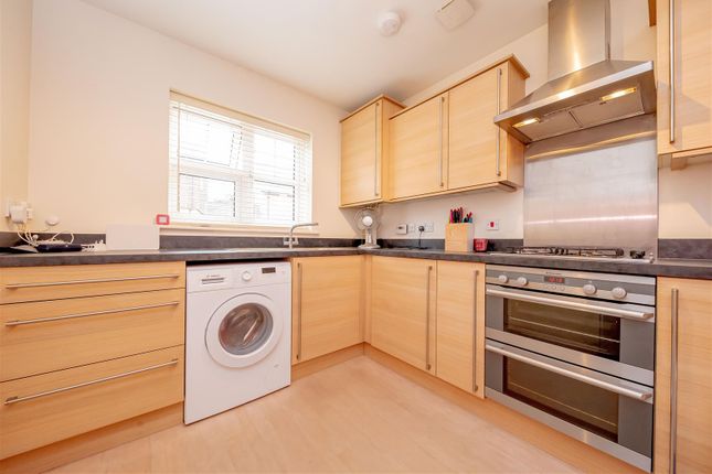 4, Allbrook Close, Bagshot photo 2