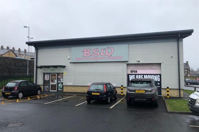 Thumbnail Commercial property to let in Unit 2, North Valley Retail Park, Colne