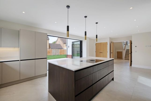 1 Blossom Mews, Dunmow Road, Bishop's Stortford photo 3