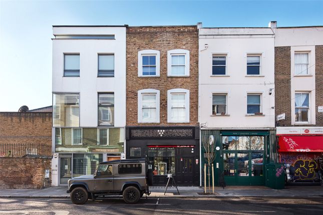 Flat for sale in Portobello Road, North Kensington, Kensington &amp; Chelsea