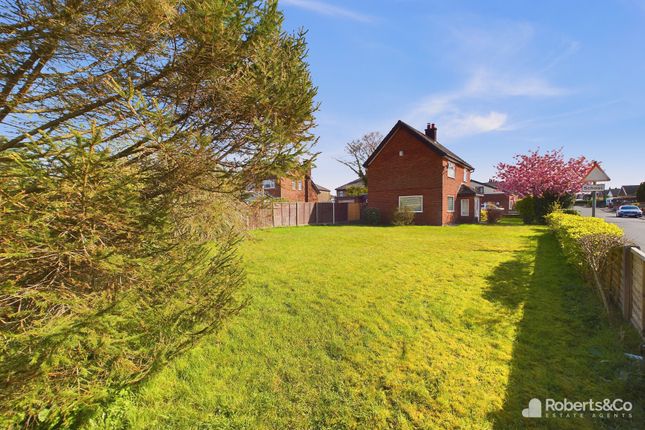 Thumbnail Detached house for sale in Padway, Penwortham, Preston