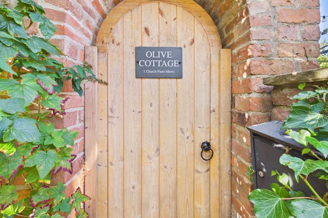 3-bed house on 1 Church Farm Mews, Scunthorpe, £325,000