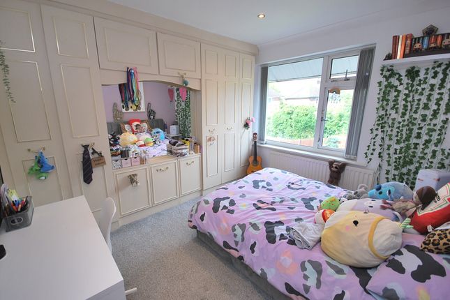 Semi-detached house for sale in Chestnut Avenue, Leigh